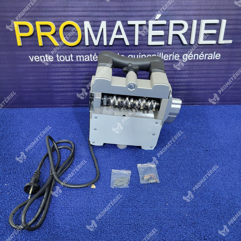 CROWN - Rabot mural 850W